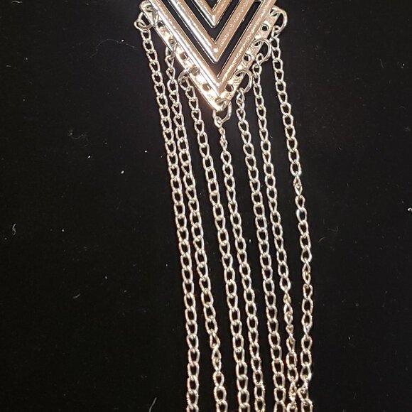 Boho 1980's 18" Silver Tone & Dark Purple Pendant w/ 7 tassels Necklace - Picture 13 of 13